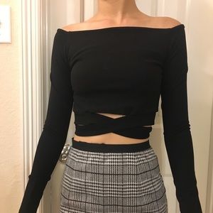NWT Off Shoulder Long Sleeve Black Tie Crop Top